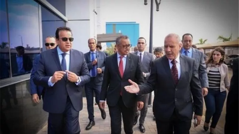 عبدالغفار ومديرالصحة العالمية يعقدان اجتماعًا لبحث التوسع بإنتاج الأدوية واللقاحات