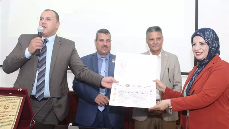 ممثلي المجتمع المدني يكرمون الفريق الطبي بصحة السويس