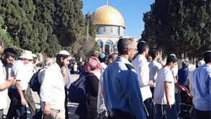 مئات المستوطنين يقتحمون الأقصى في ثاني أيام عيد العرش اليهودي