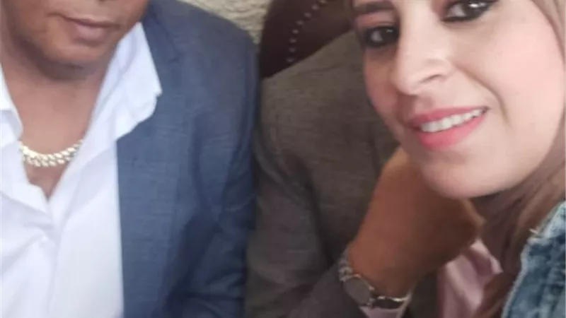 وصول عبد الباسط حموده وترحيب شديد من مصطفى كامل .. صور
