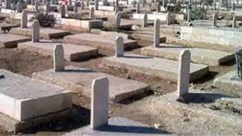 شروط ثلاث اجازها الفقهاء لنقل الميت من قبره الى اخر