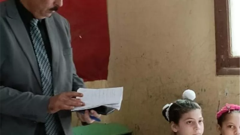منع أجهزة الهاتف.. أبرز توجيهات وكيل تعليم غرب شبرا الخيمة للمدارس