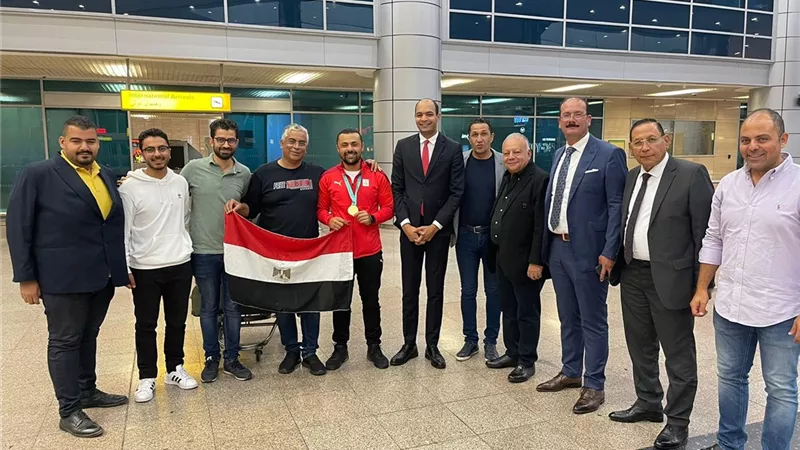 وزير الرياضة ينيب مساعده لاستقبال 