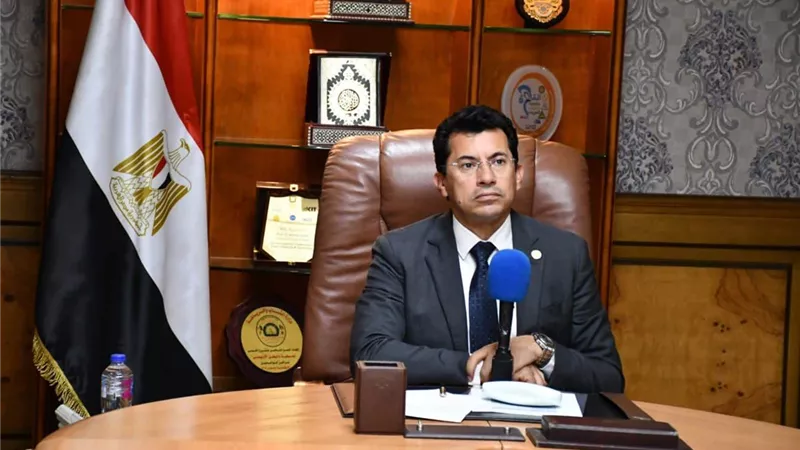 وزير الرياضة يلتقي رئيس الاتحاد الدولي للجودو عبر تقنية كونفرانس