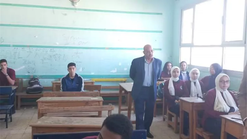 مدير التعليم العام في مدارس القاهرة الجديدة