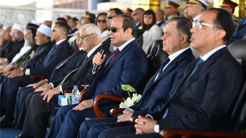 المتحدث الرئاسي ينشر صور مشاركة الرئيس السيسي في حفل تخرج طلاب كلية الشرطة
