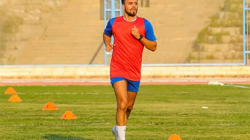 بعد رحيله عن الأهلى.. صلاح محسن يشارك فى تدريبات سيراميكا
