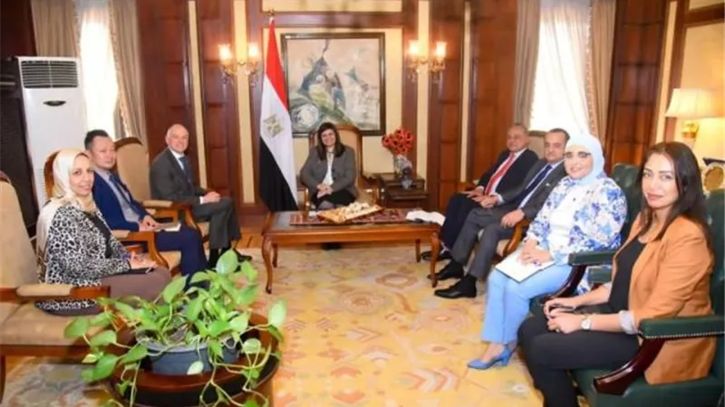 سها جندى تستقبل سفير أستراليا بمصر لبحث تعزيز التعاون بالملفات ال