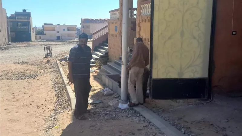 رئيس غارب : تكثيف اعمال صيانة اعمدة الانارة واصلاح الاعطال