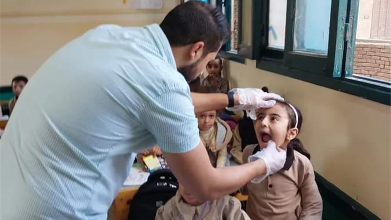 صحة القليوبية تبدأ الفحص الطبى الشامل للطلاب فى ١٠٨١ مدرسة