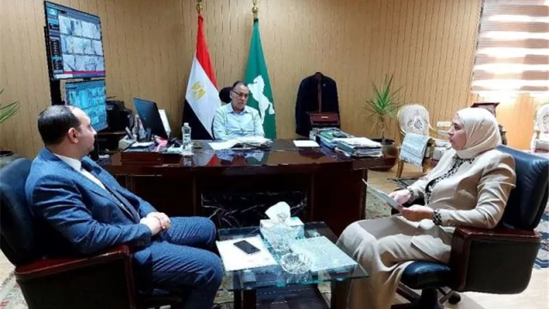 محافظ الشرقية يلتقي عددا من أعضاء البرلمان