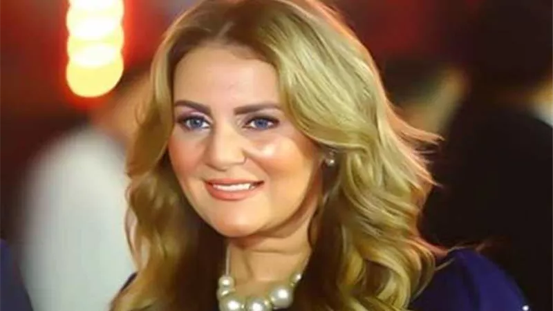 رانيا محمود ياسين: لما يبدأ شهر أكتوبر بحس روح والدي حواليا.. فيديو