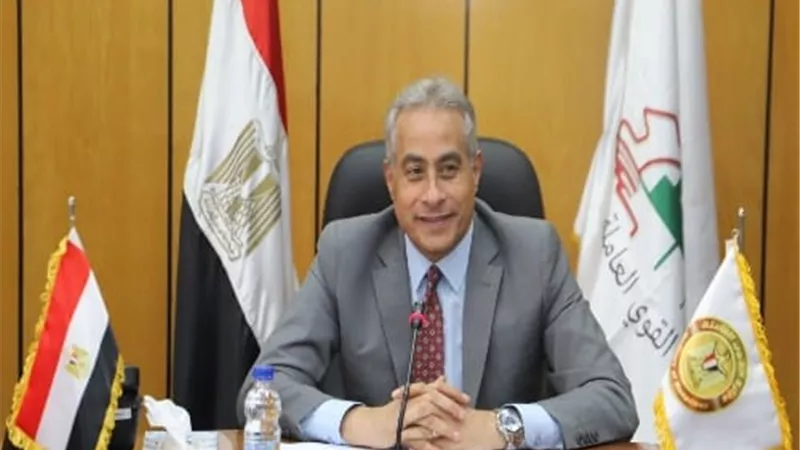 فرص عمل وملتقيات توظيف.. وتوجيهات بالمصداقية في خدمات المواطنين
