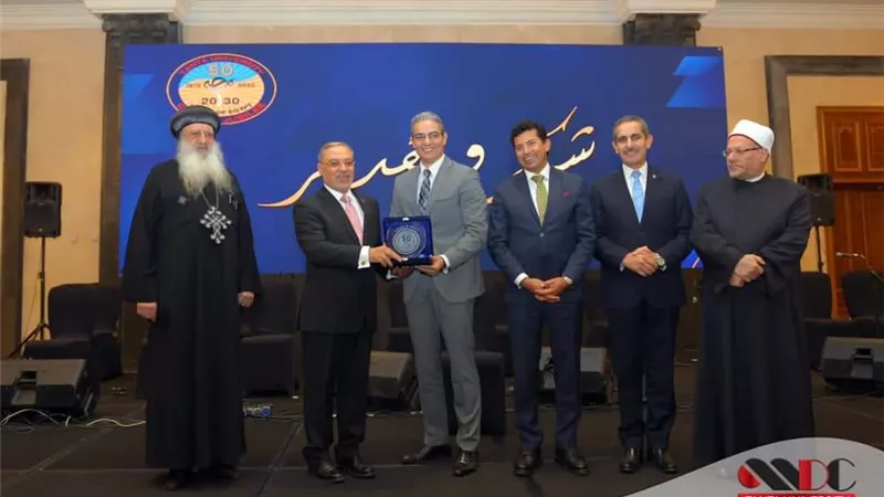 في يوبيلها الذهبي.. جامعة طنطا تكرم نقيب الاعلاميين