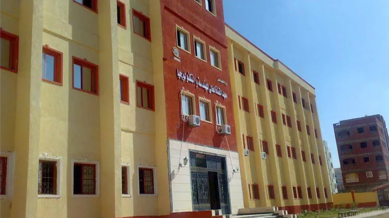 عاشور يشكل مجلـس إدارة معهـد القنـاة العـالي للهندسة والتكنولوجيـا
