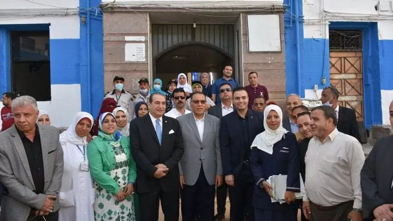 محافظ الشرقية يفتتح بنك الدم التجميعي وقاعة محاضرات بمنيا القمح