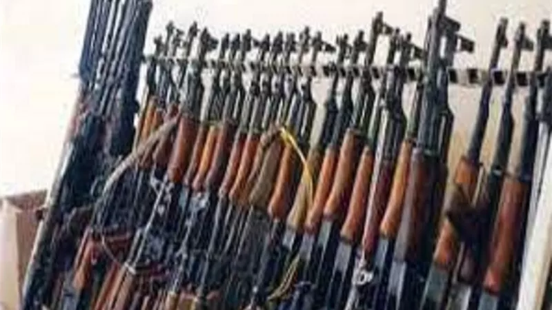 سقوط 23 شخصا من تجار 