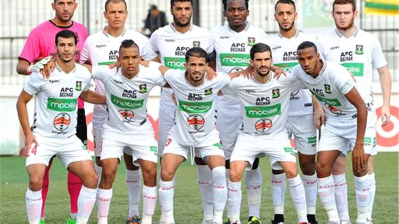 شبيبة الساورة يغادر الكونفدرالية بعد تعادله سلبيا مع غاغنوا الإيفواري