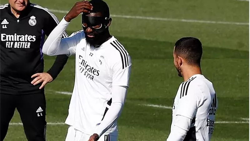 روديجر جاهز للكلاسيكو أمام برشلونة بالقناع