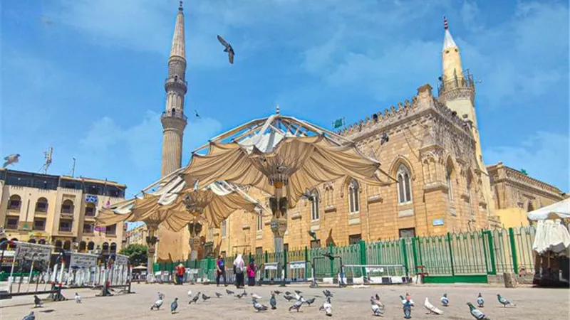 الأوقاف تعلن انطلاق مقرأة كبار القراء بمسجد الإمام الحسين