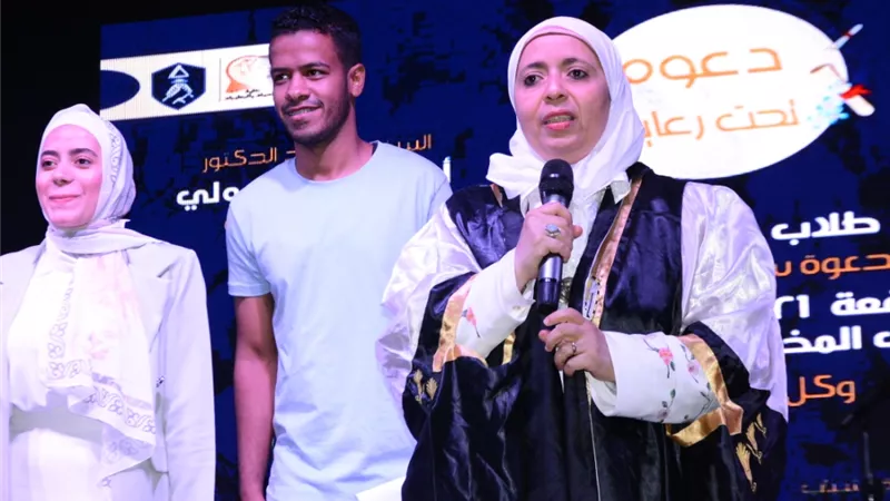 جامعة أسيوط تشهد حفل تخريج دفعة 2021/2022 لكلية الحاسبات والمعلومات