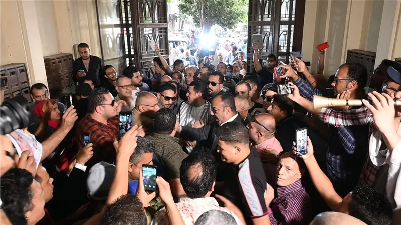 بدء المؤتمر الصحفي للموسيقيين مع النقيب الجديد مصطفى كامل