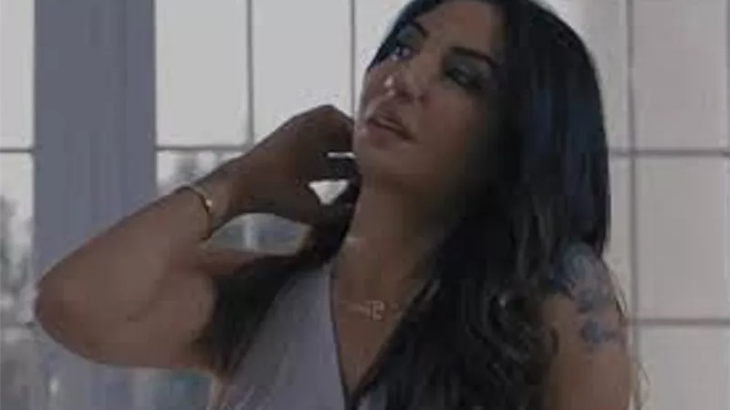 دينا المصرى تحتفل بنجاح أغنيتها 