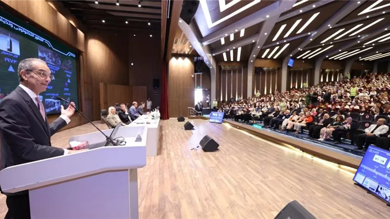 الاتصالات: التكنولوجيا تتيح للشباب فرصا للمنافسة بسوق العمل العالمى