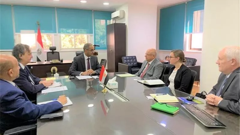 نائب الإسكان يبحث مع الوكالة الأمريكية للتنمية الدولية أوجه التعاون