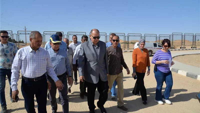 محافظ أسيوط يتفقد محطة صرف صحي أبنوب والفتح ويعلن بدء التشغيل التجريب