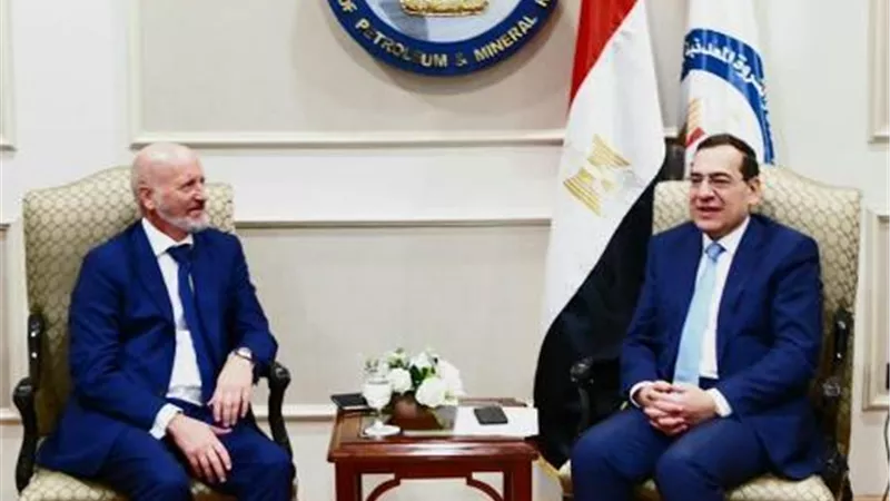 الملا يؤكد أهمية التعاون المشترك في دعم رقمنة قطاع التعدين