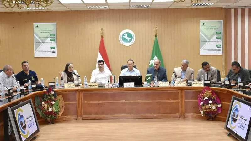 محافظ الشرقية يتابع إجراءات توفيق أوضاع الكنائس والمبانى الخدمية