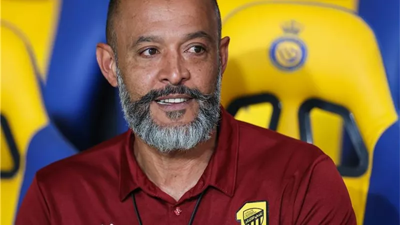 نونو سانتو يوضح موقفه النهائى من الرحيل عن اتحاد جدة