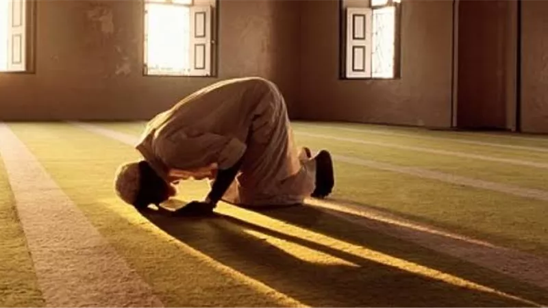 مواقيت الصلاة اليوم الإثنين 17-10-2022