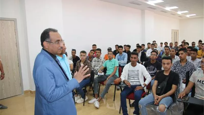 رئيس جامعة طيبة التكنولوجية بالأقصر يتفقد انتظام الدراسة