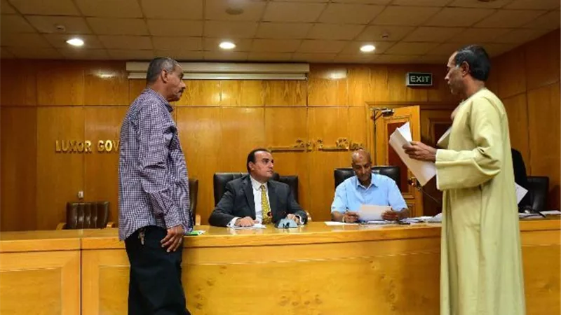 نائب محافظ الأقصر يلتقى المواطنين فى اليوم المفتوح