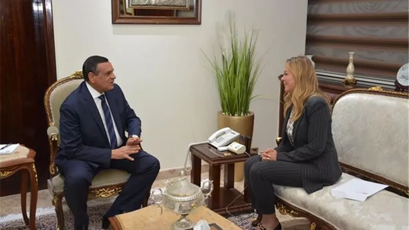 وزيرالتنمية المحلية يبحث التعاون مع مدير الأكاديمية الوطنية للتدريب