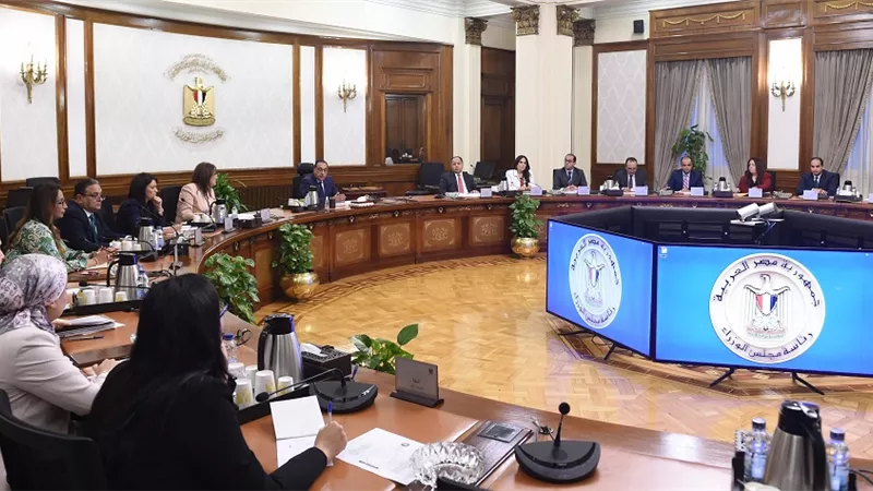 رئيس الوزراء يتابع الترتيبات النهائية للمؤتمر الاقتصادي