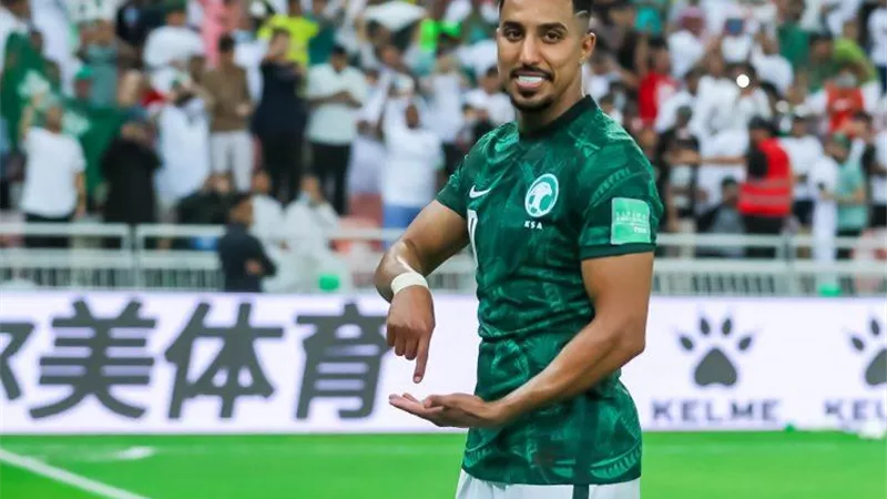 قرار هام من المنتخب السعودى بشأن سالم الدوسرى