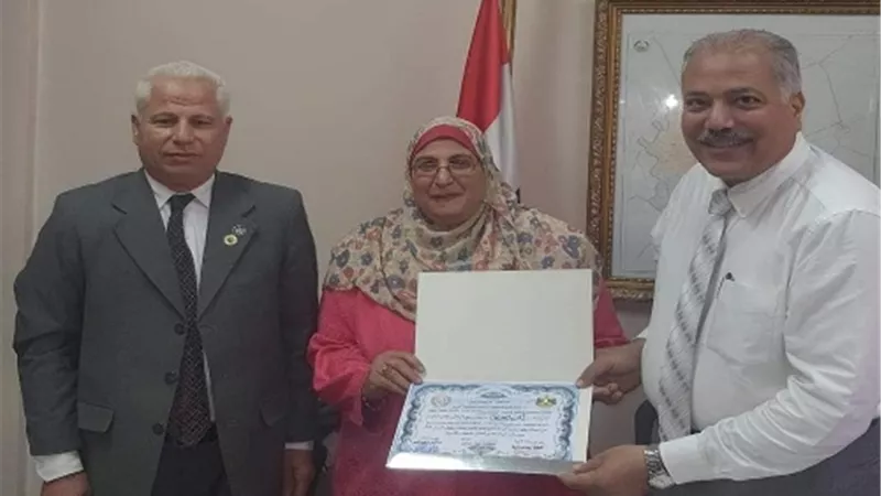 تكريم وكيل وزارة الصحة بالقليوبية و مدير عام الطب الوقائي.. صور