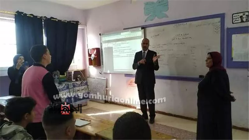 لمتابعة انتظام العمل .. مدير تعليم المنوفية في زيارة لمدرسة الثريا