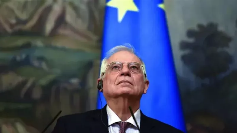 بوريل يعود للحديث عن الغابة والأدغال