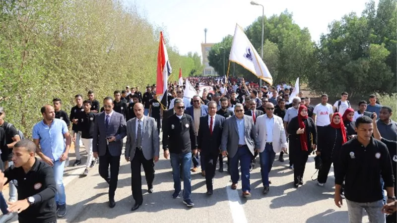 مسيرة طلابية بجامعة جنوب الوادي احتفالا بذكرى انتصارات أكتوبر