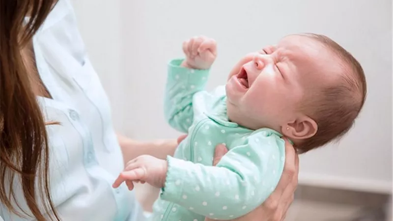 أكلات تسبب مغص للرضع