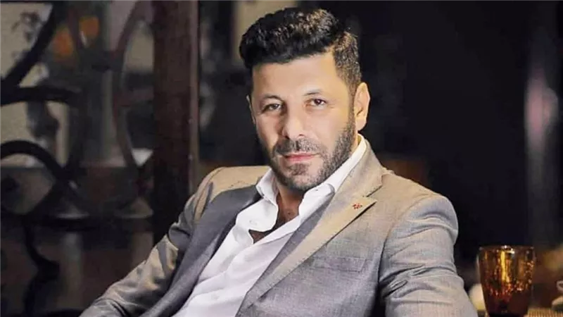 المطارد .. إياد نصار يروج لفيلمه القادم