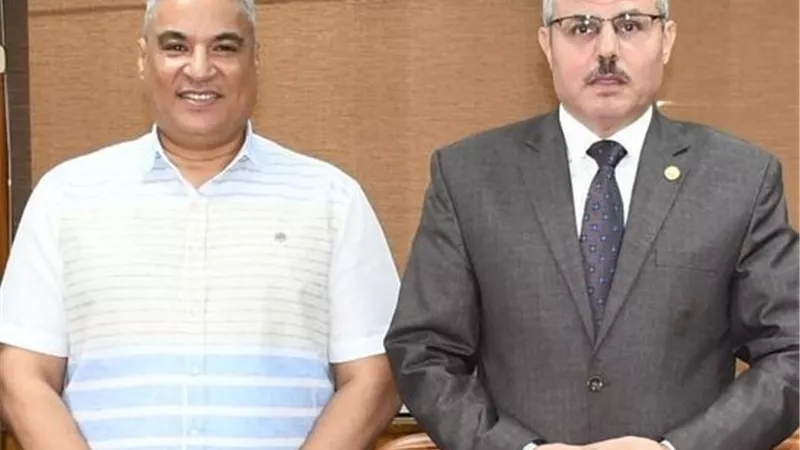 عميد آداب القناة عضوا بالجمعية الجغرافية المصرية