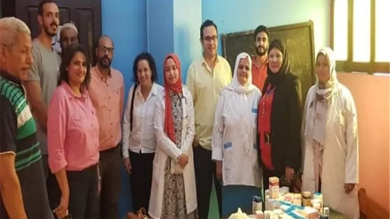 الكشف على ٤٧٦ حالة فى قافلة طبية لجامعة بنها بـ