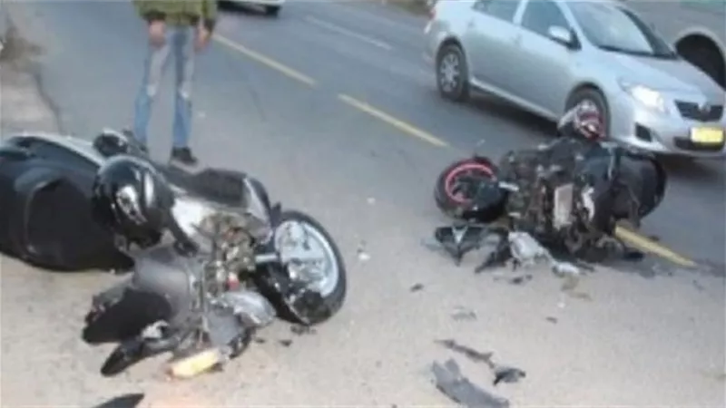 مصرع 3 في حادث تصادم دراجتين ناريتين بمحافظة قنا