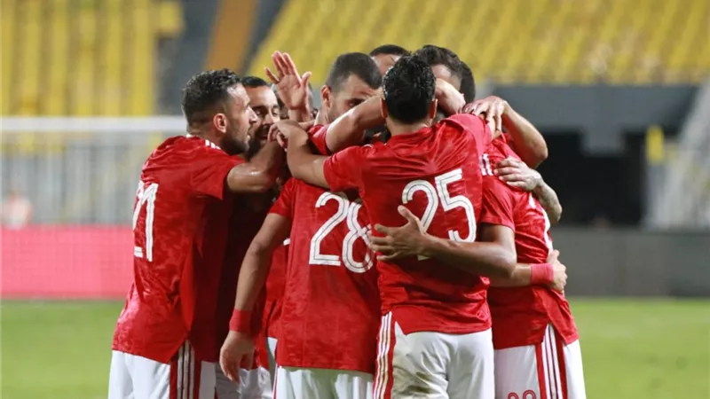 طاهر محمد مهدد بالغياب عن السوبر أمام الزمالك