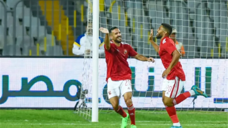 أسرع دليفري.. على معلول يحتفل بمئويته الأولى مع الأهلى